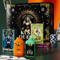 Empty kush queen 2g dual chamber vape device with colorful strain packaging boxes
